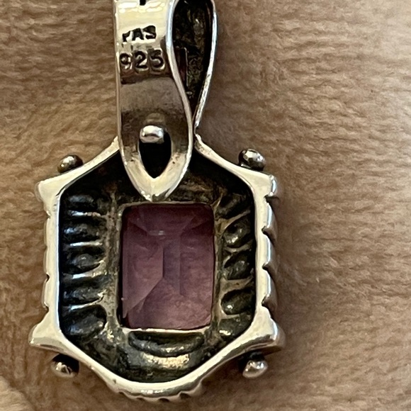 Beautiful Amethyst Sterling Silver Pendant - Picture 2 of 8